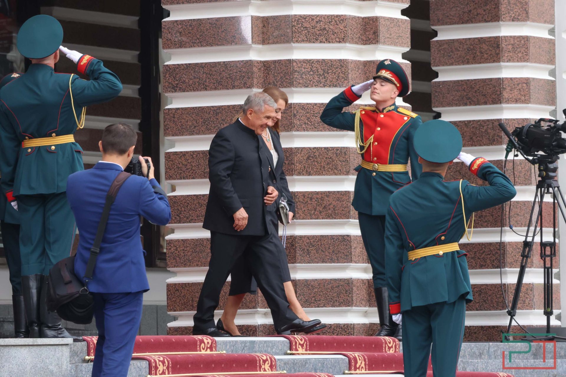 Кто приехал на церемонию вступления в должность Раиса РТ