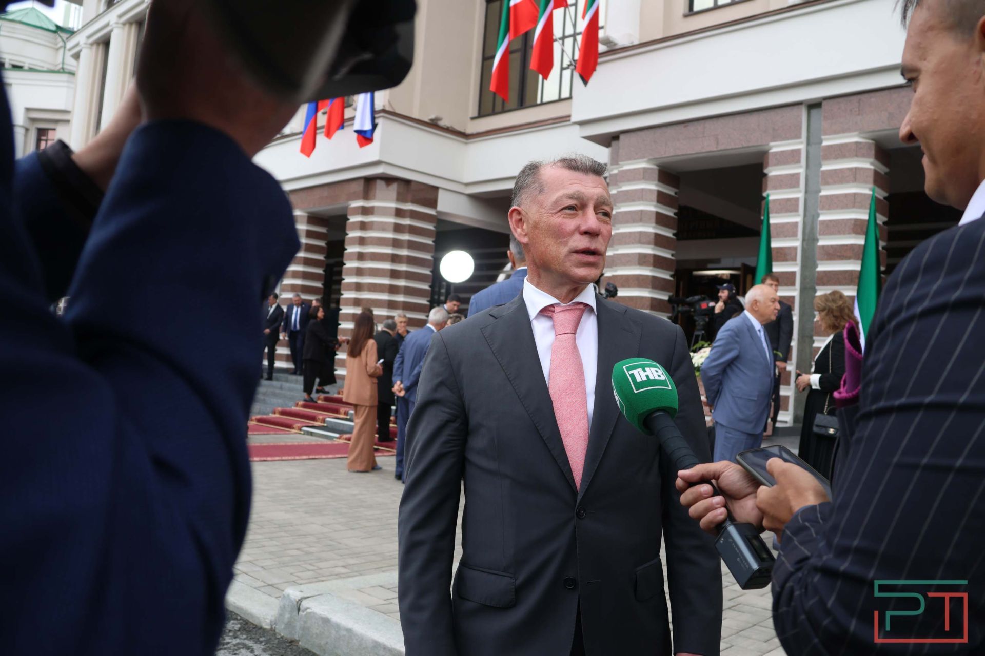 Кто приехал на церемонию вступления в должность Раиса РТ