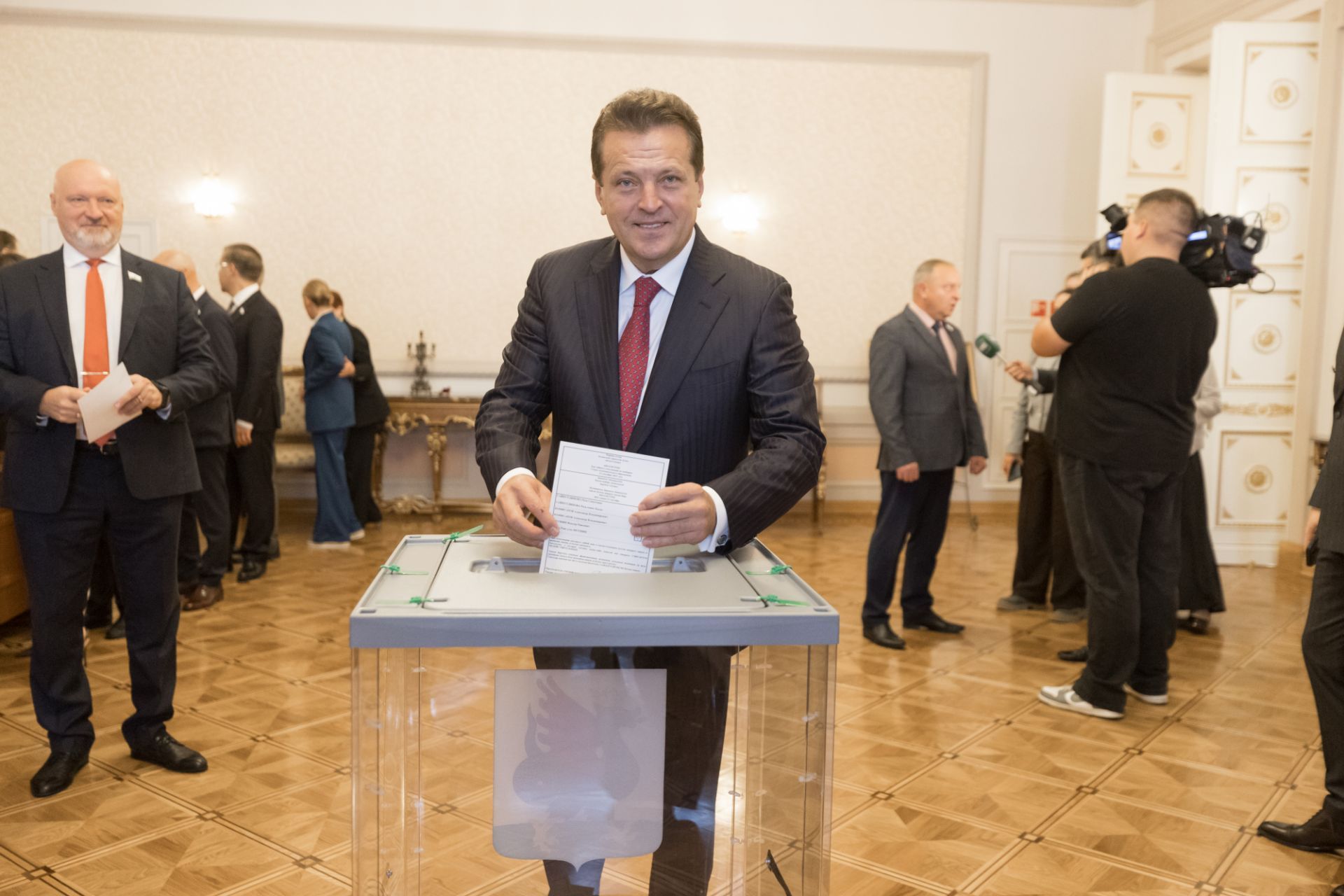 Отбирает комиссия, утверждает Раис: в Казани впервые выбрали мэра по новым правилам