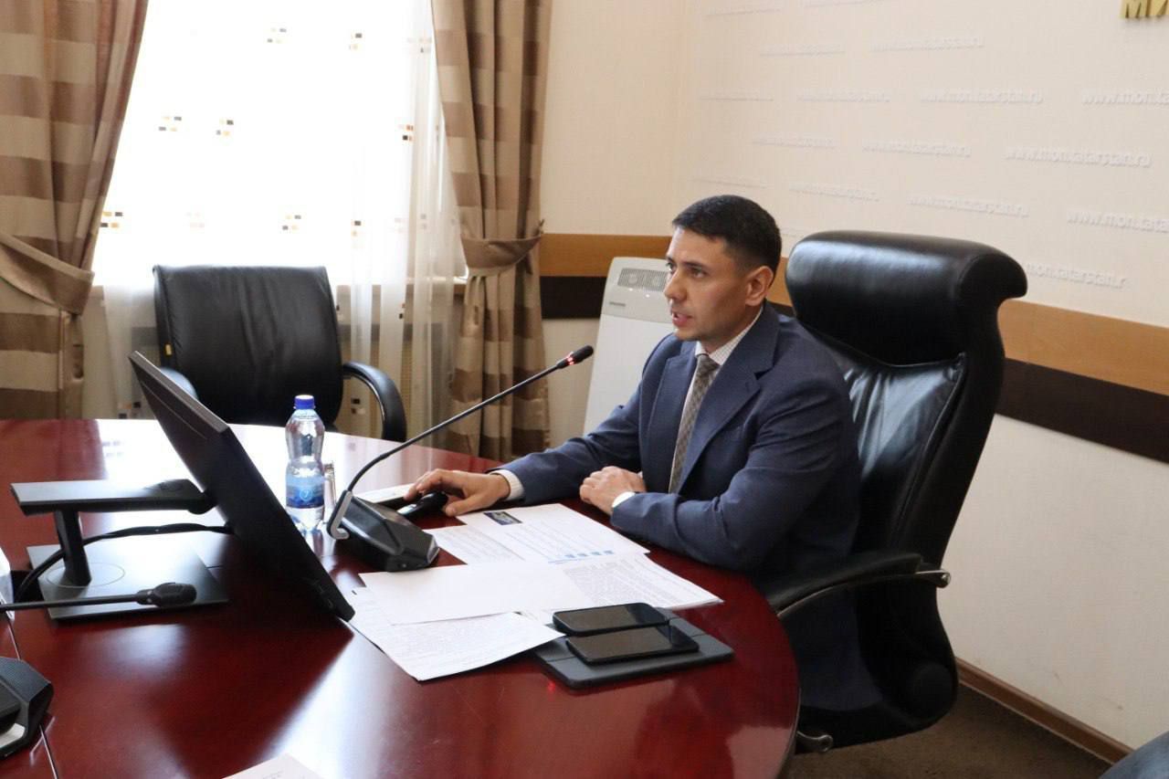 Минобр Татарстана – о запрете мессенджеров в школах: «Это требование закона»