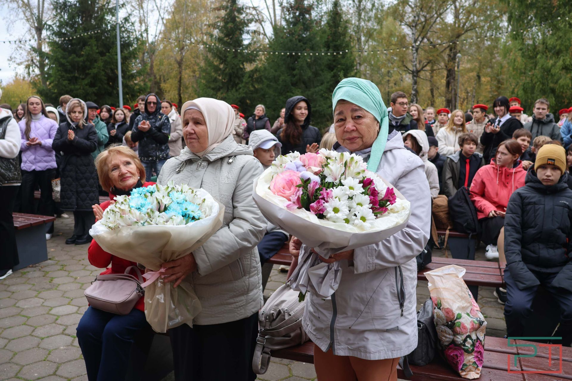 В казанском парке высадили аллею сибирских кедров