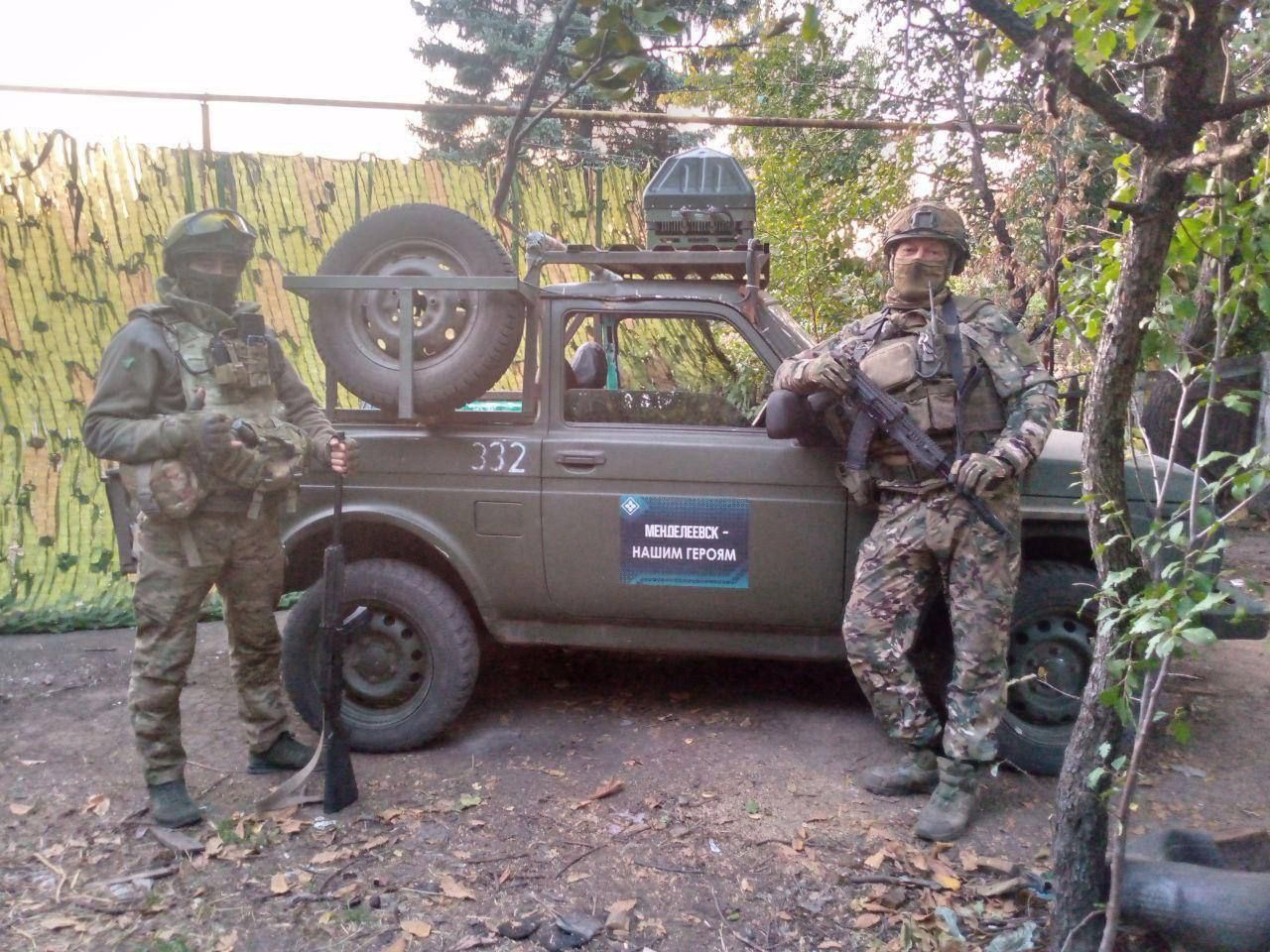 Бойцы СВО поблагодарили Менделеевск за подаренную «Ниву»