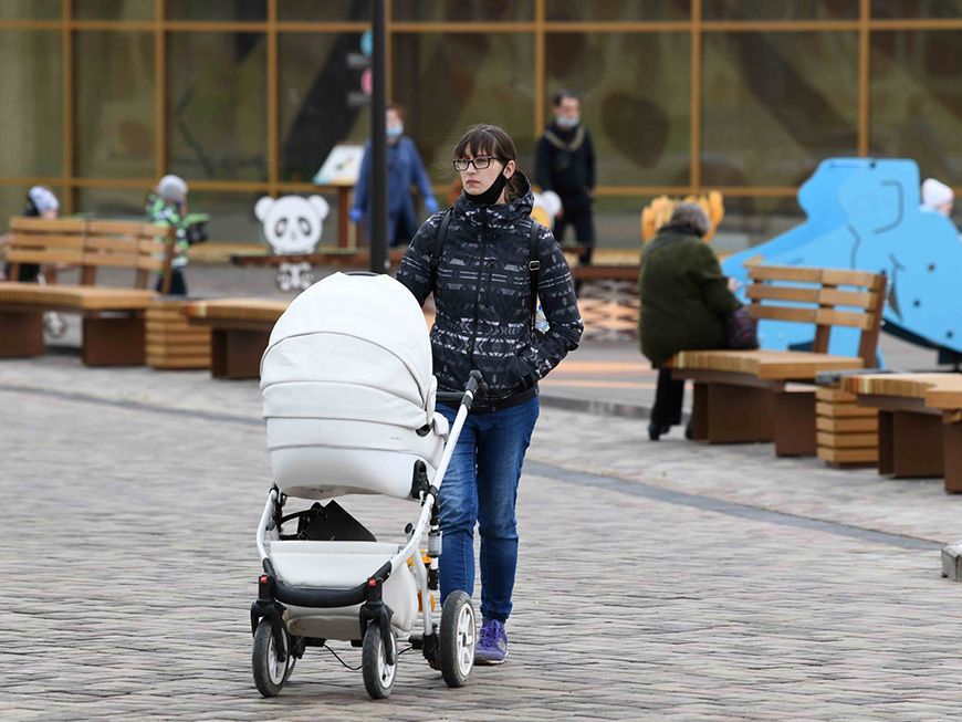 Коляска в «мамшеринг»: в Татарстане откроют бесплатный прокат вещей для младенцев