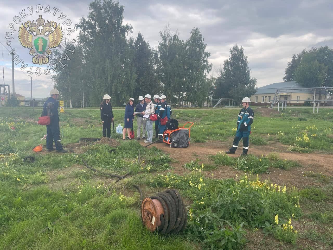 Рабочий погиб при очистке канализационного колодца в Менделеевском районе Татарстана