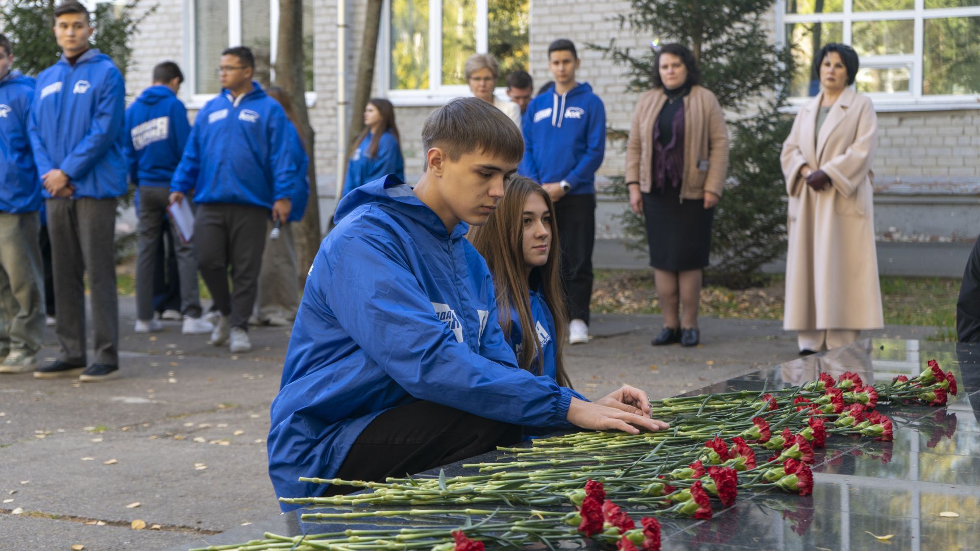 В Казани более 100 человек почтили память «Молодой Гвардии» Краснодона
