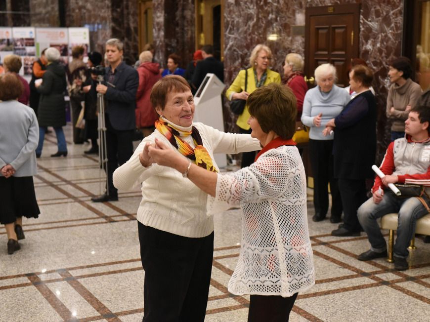 Бесплатные концерты, бани и музеи: как проведут декаду пожилых людей в Татарстане