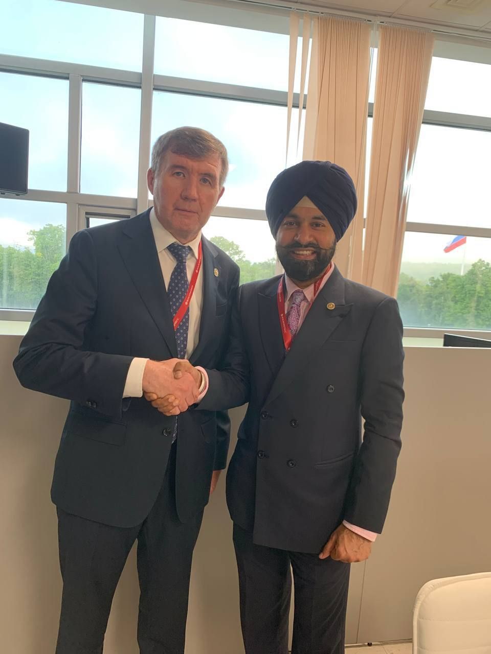 Делегация Татарстана на ВЭФ обсудила развитие национальной модели ведения бизнеса