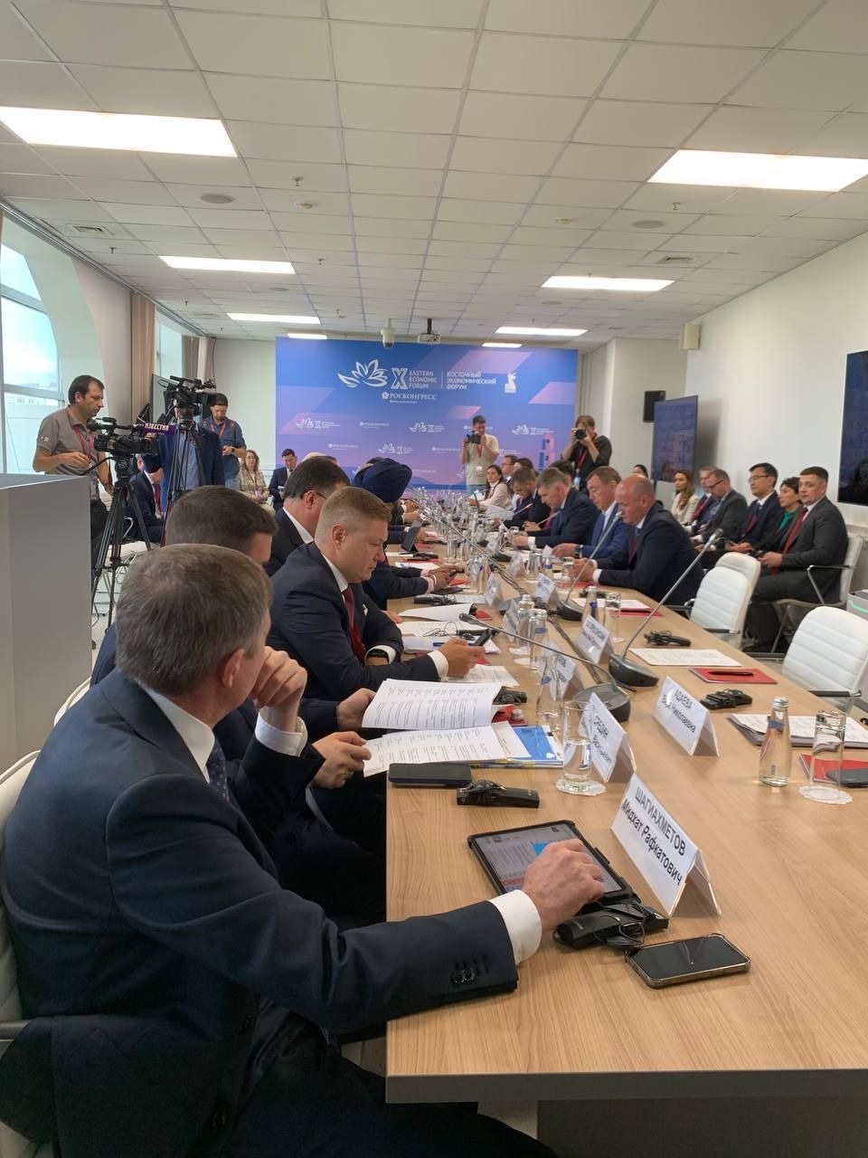 Делегация Татарстана на ВЭФ обсудила развитие национальной модели ведения бизнеса