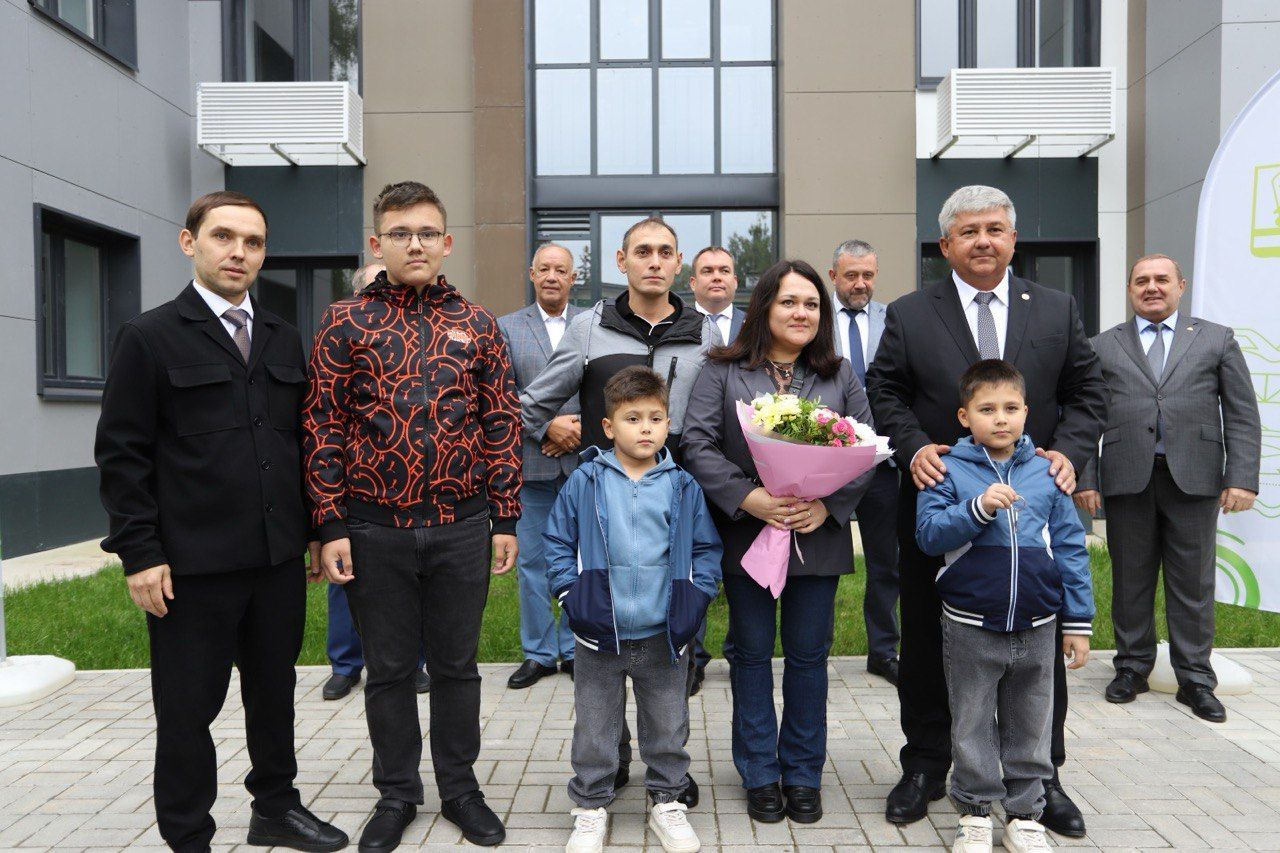 В Зеленодольске заселили соципотечный дом на 80 семей