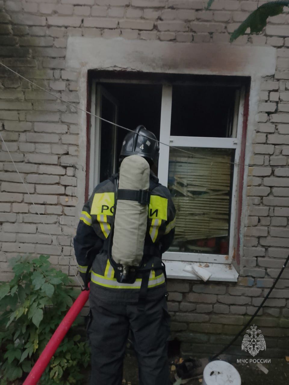 Смерть от сигареты: на пожаре в Казани погиб мужчина