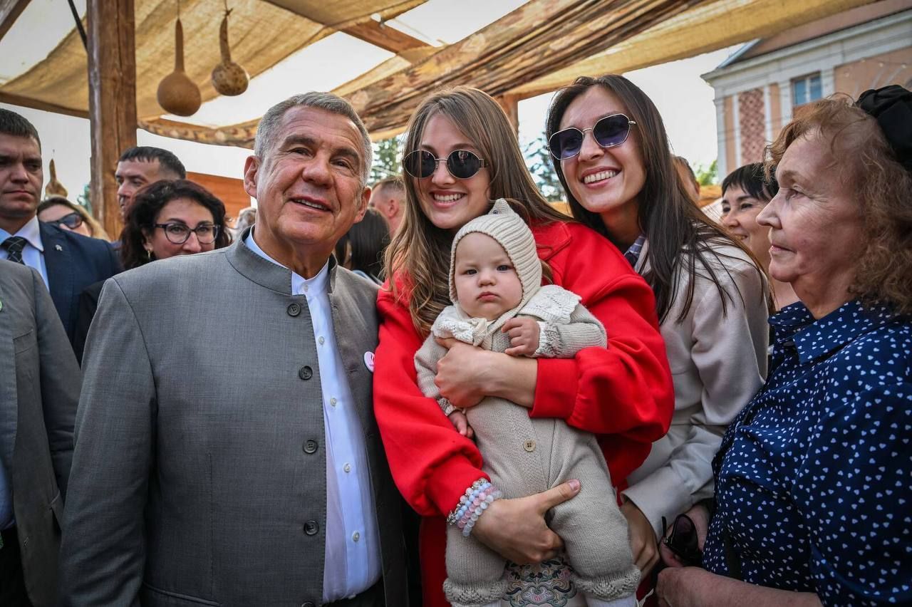 Праздник в честь Дня нефтяника в Альметьевске собрал более 60 тысяч гостей — фото