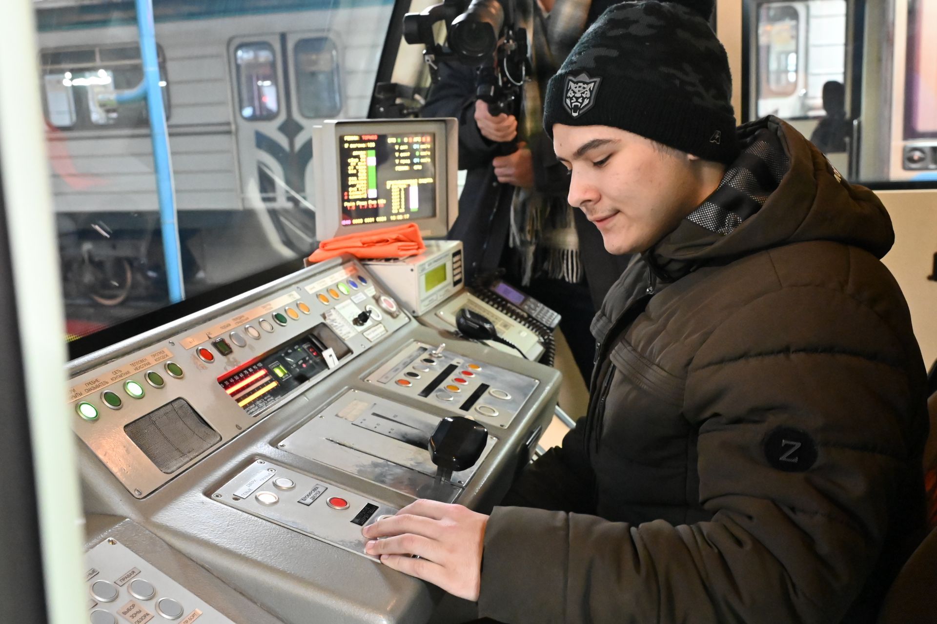 «Воспоминания останутся навсегда!»: Мухаметшин исполнил мечту школьника из Казани