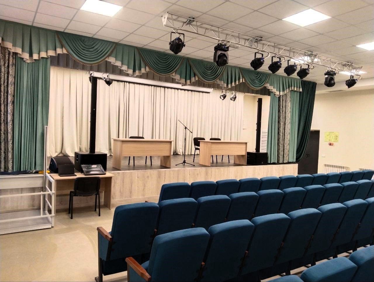 Новый многофункциональный центр с актовым залом появился в селе Рыбно-Слободского района