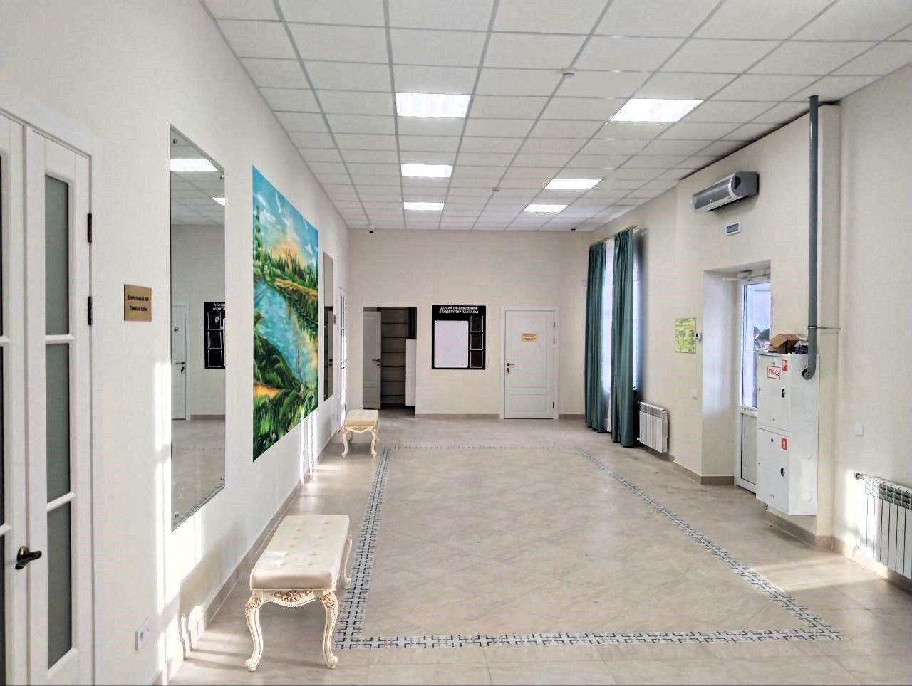 Новый многофункциональный центр с актовым залом появился в селе Рыбно-Слободского района