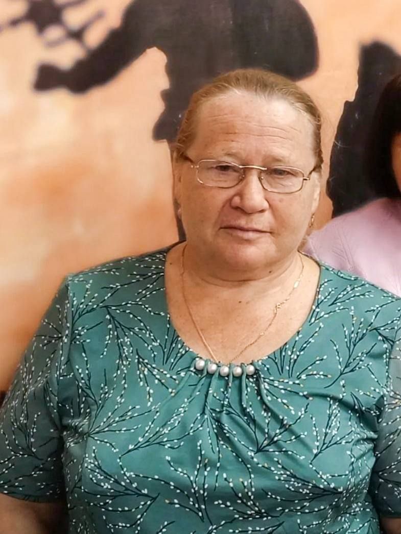 Пенсионерка из Альметьевского района связала более 400 оберегов для бойцов СВО