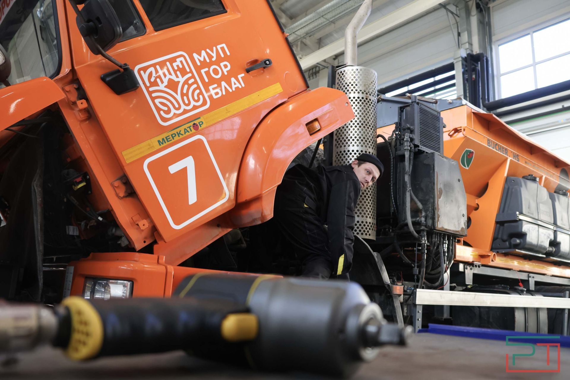 Метшин осмотрел новую базу МУП «Городское благоустройство»