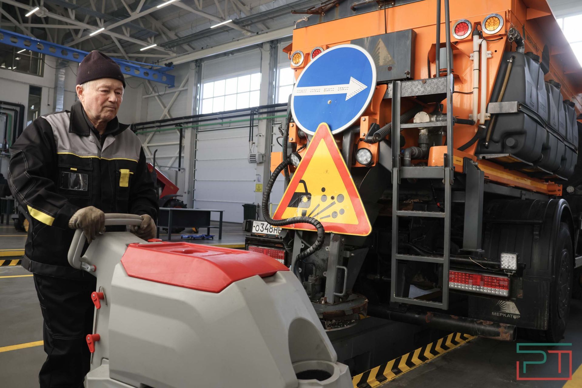 Метшин осмотрел новую базу МУП «Городское благоустройство»