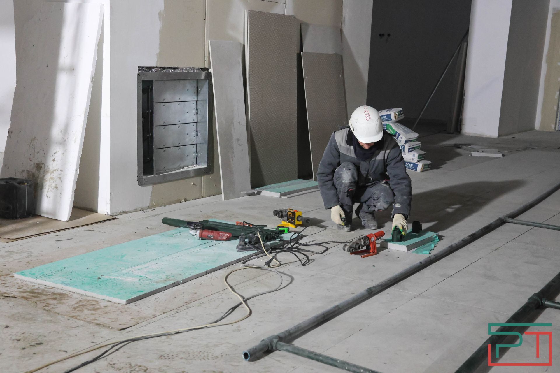 В Казани продолжается реновация ЦУМа