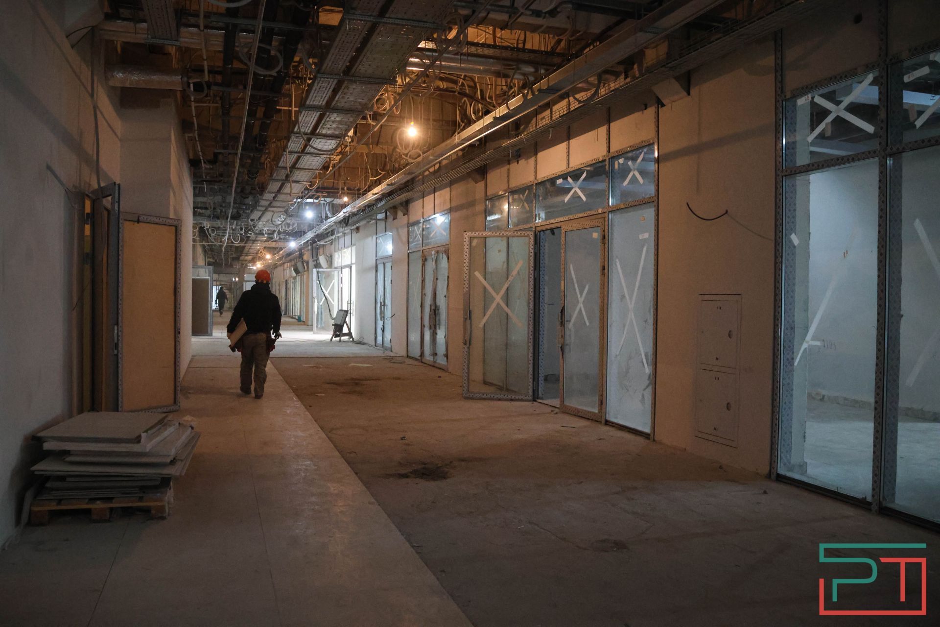 В Казани продолжается реновация ЦУМа