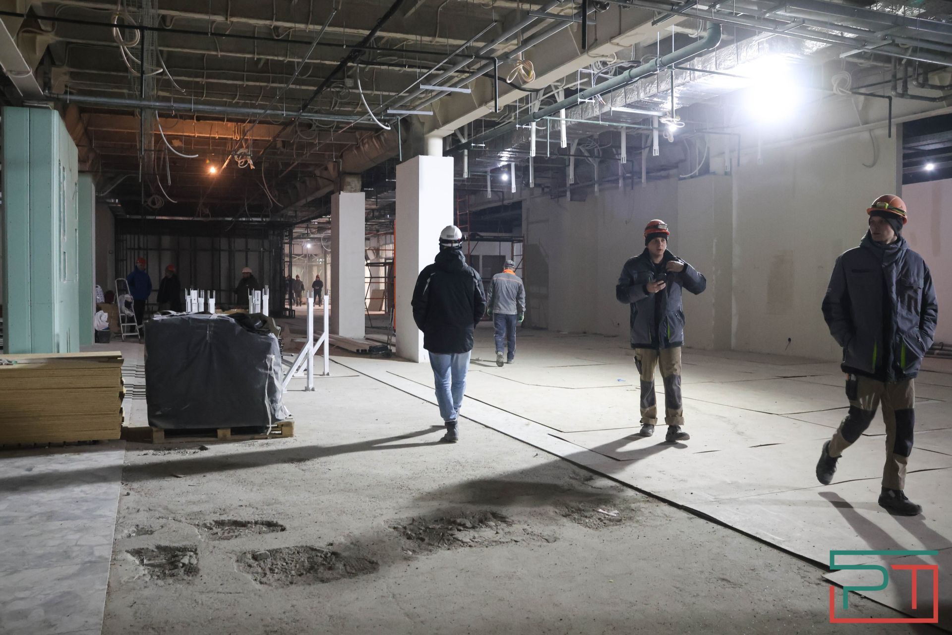 В Казани продолжается реновация ЦУМа