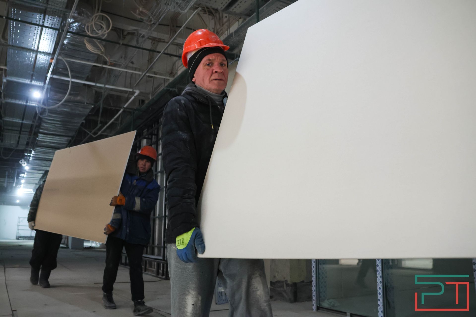 В Казани продолжается реновация ЦУМа