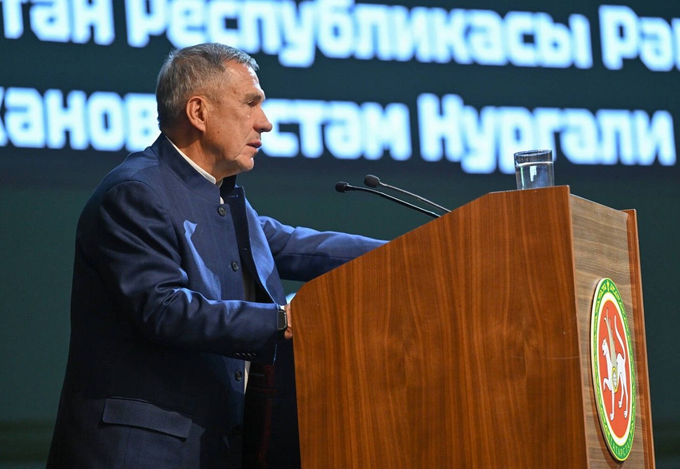 Минниханов: в первом квартале мы должны принять программу по развитию ИИ до 2030 года