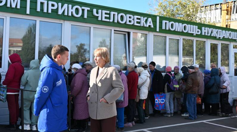 Более 250 нуждающихся собрала акция по раздаче горячей еды в Казани