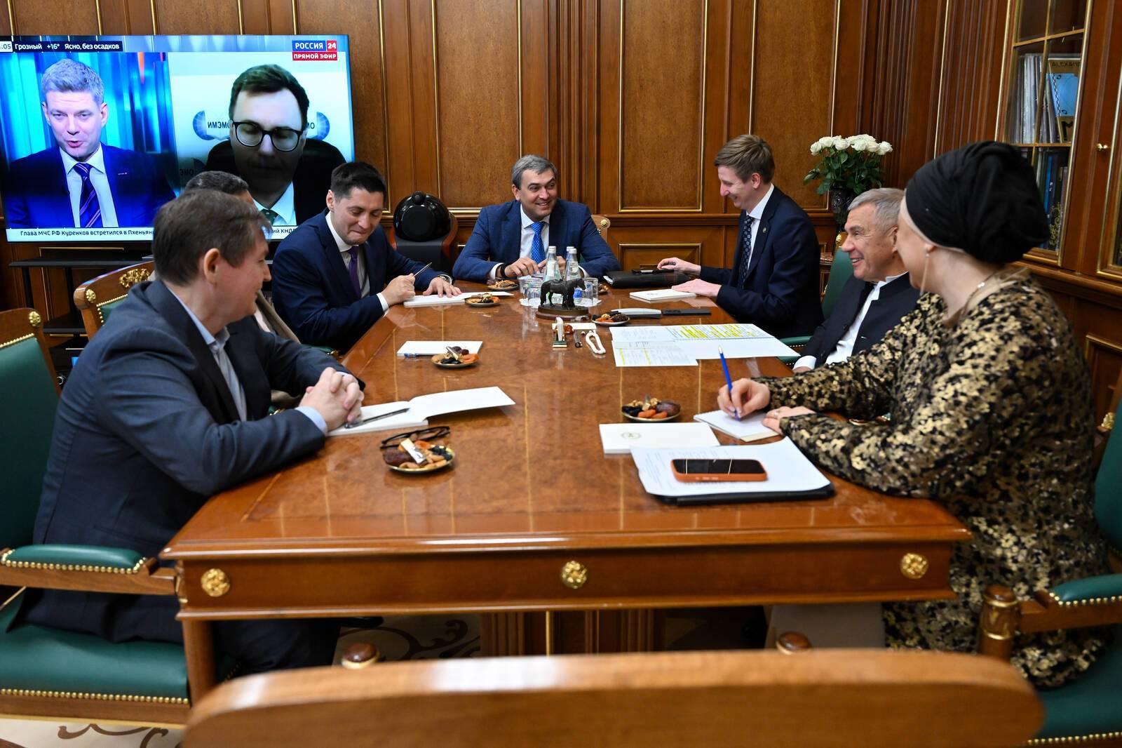Минниханов обсудил сотрудничество с руководителем двух компаний из ОАЭ