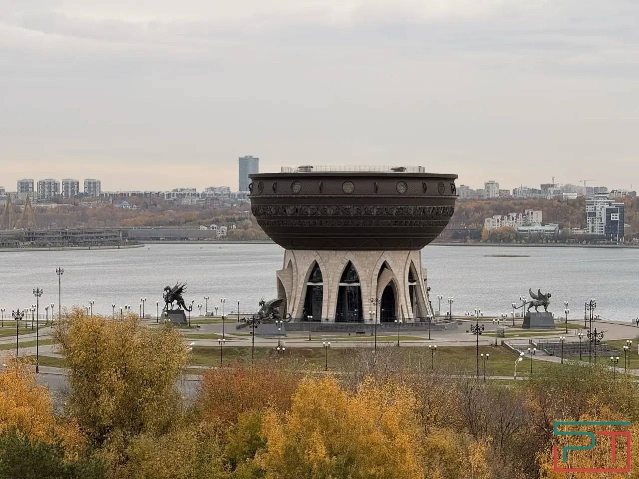 Парк поменьше, ресторан побольше: что появится на пустыре у «Чаши» в Казани