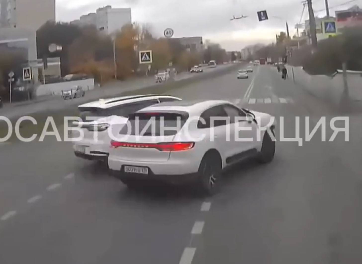 Три человека пострадали при ДТП с иномарками и автобусом в Казани