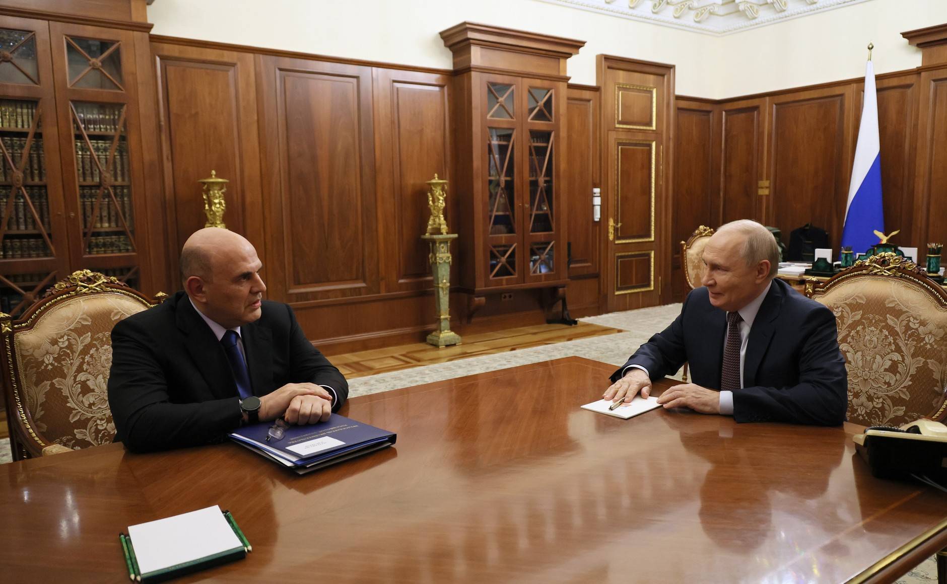 Путин поддержал предложение Мишустина о кадровых перестановках в Правительстве