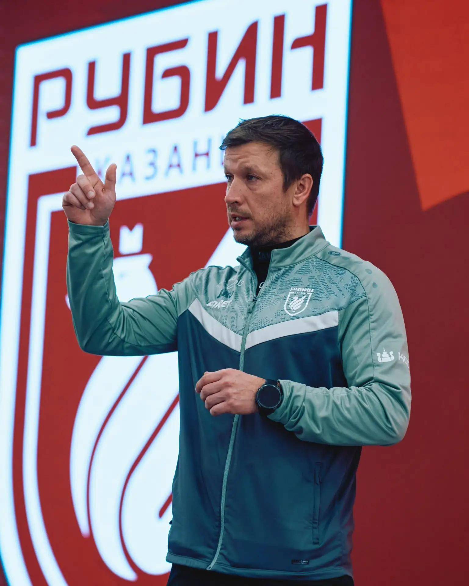 Игроки и руководство казанского «Рубина» попрощались с уволенным Артигой