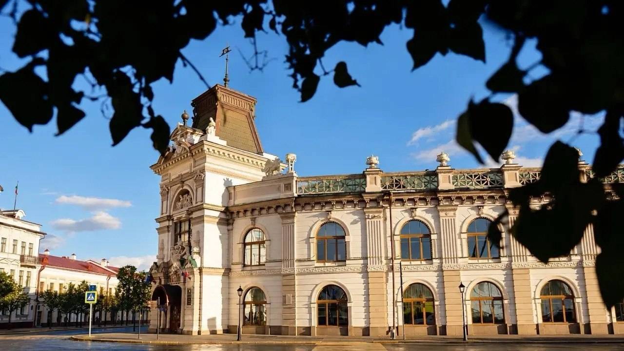 Грязнуха и ароматы счастья: в Казани стартовал Фестиваль редких экскурсий