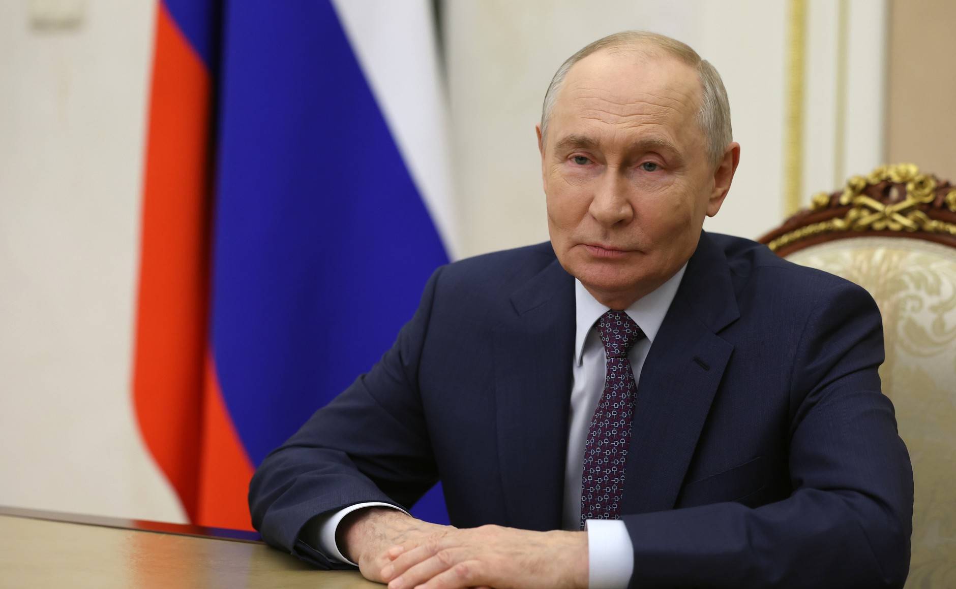 «Гораздо больше, чем профессия»: Путин поздравил педагогов с Днем учителя