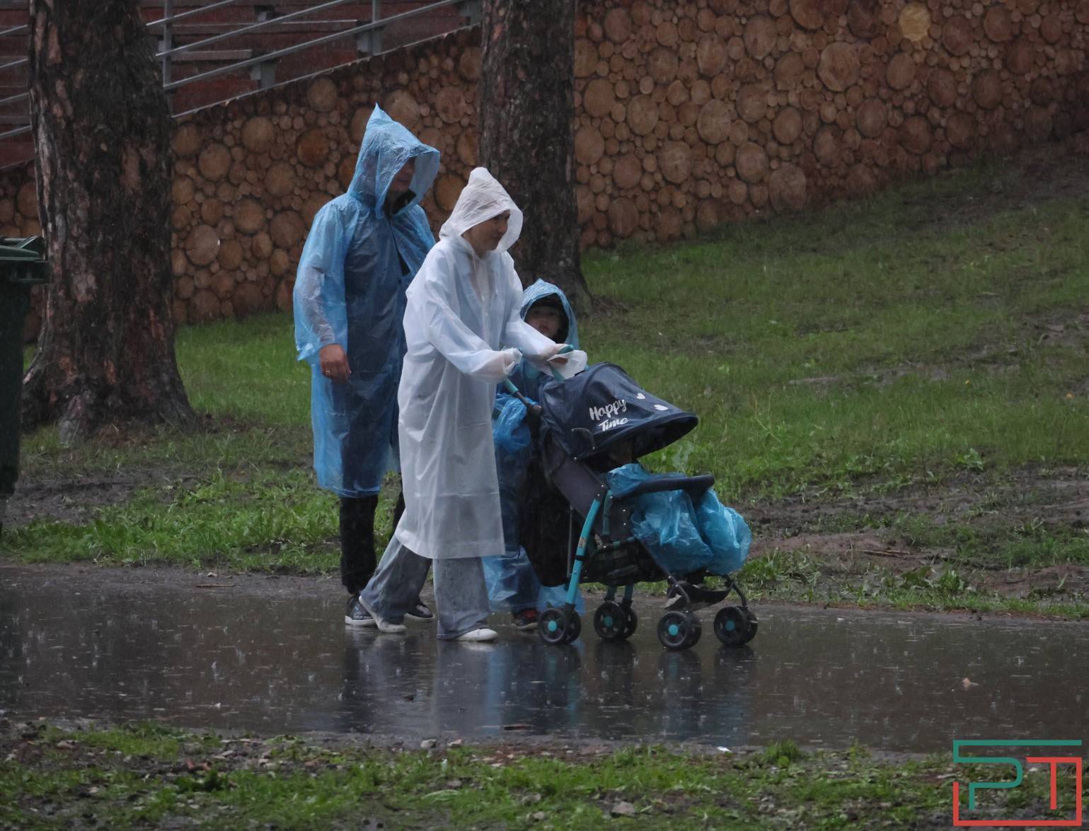 Казань накрыл ливень