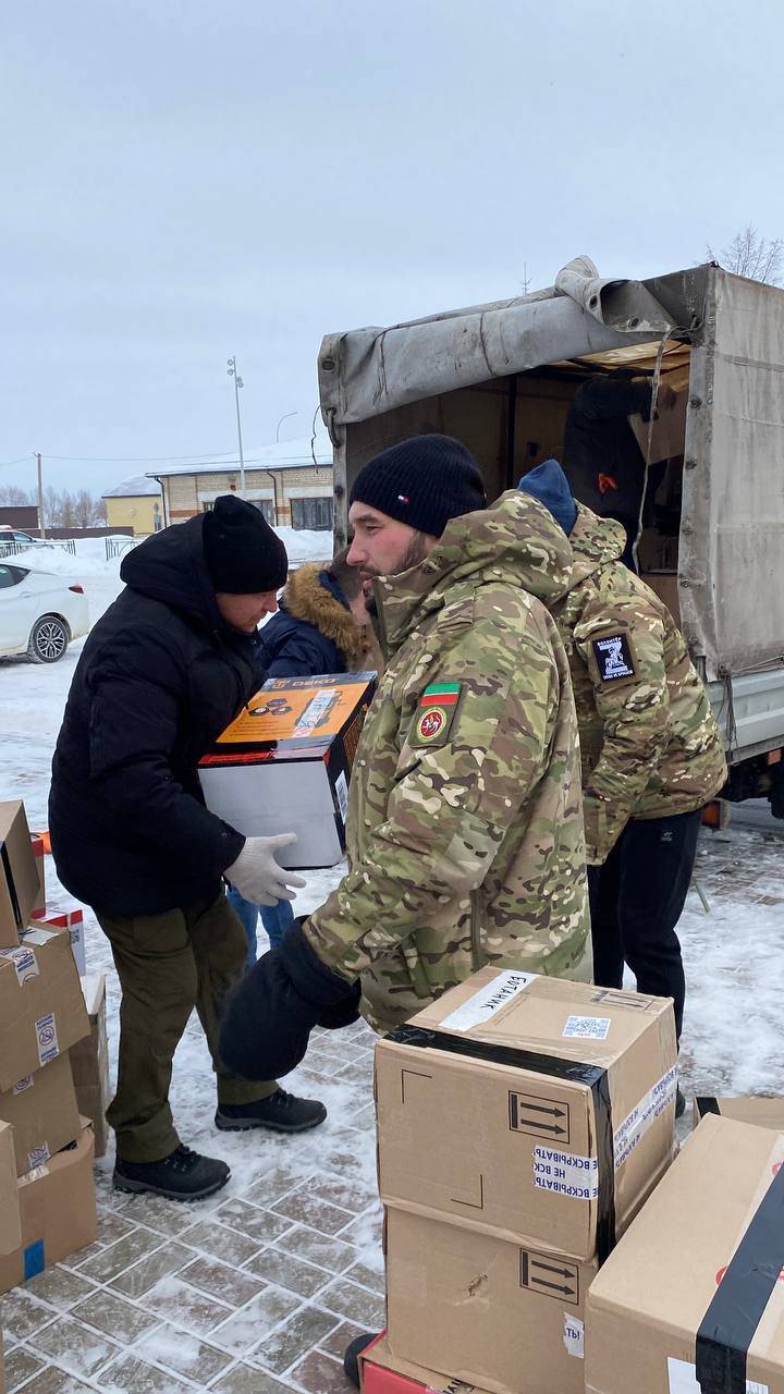 Новошешминцы отправили в зону СВО генераторы, стройматериалы и медикаменты