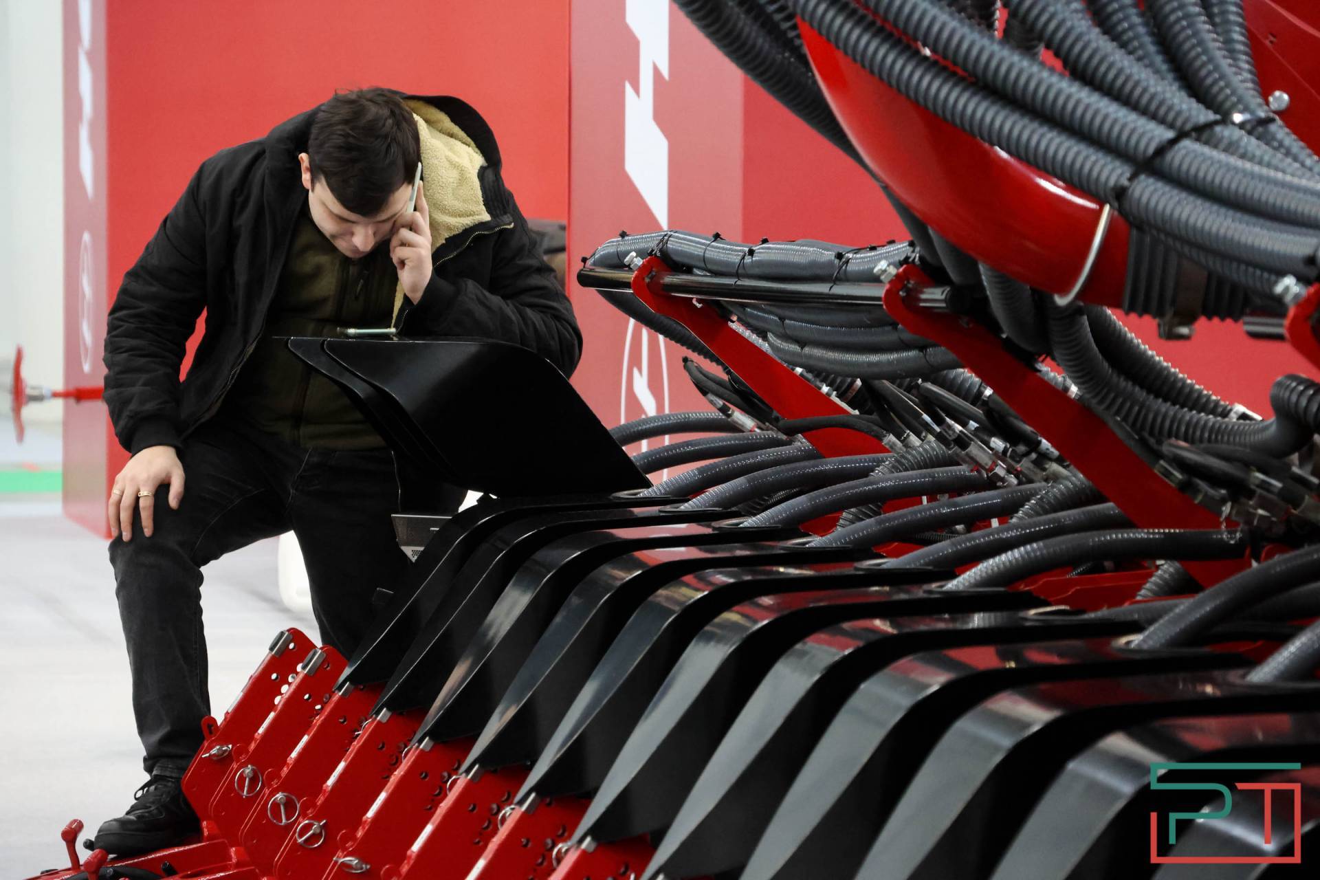 Рустам Минниханов осмотрел выставку «Казань Агро – 2026»