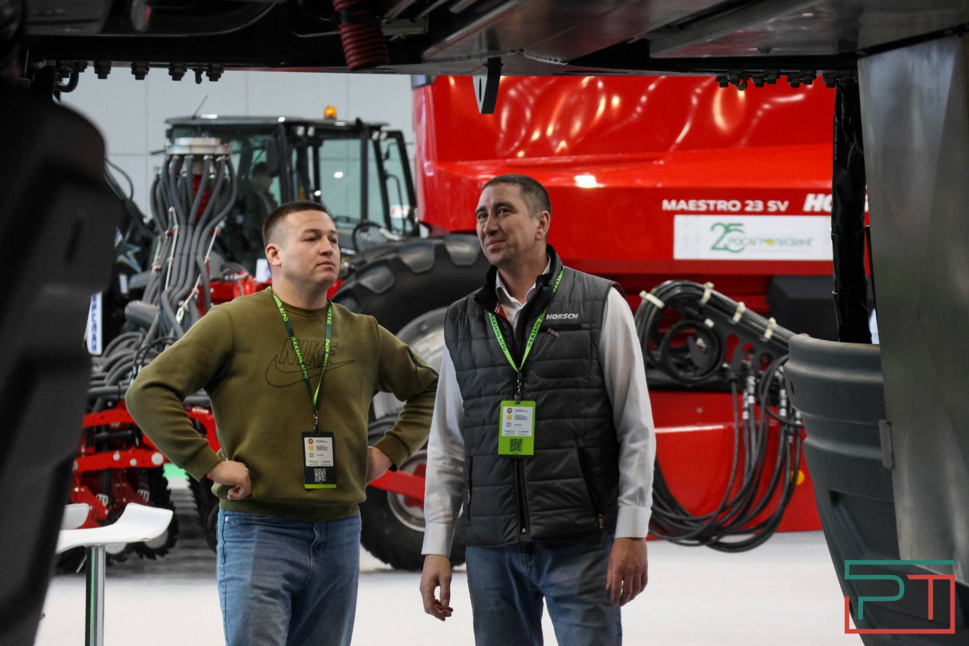 Рустам Минниханов осмотрел выставку «Казань Агро – 2026»