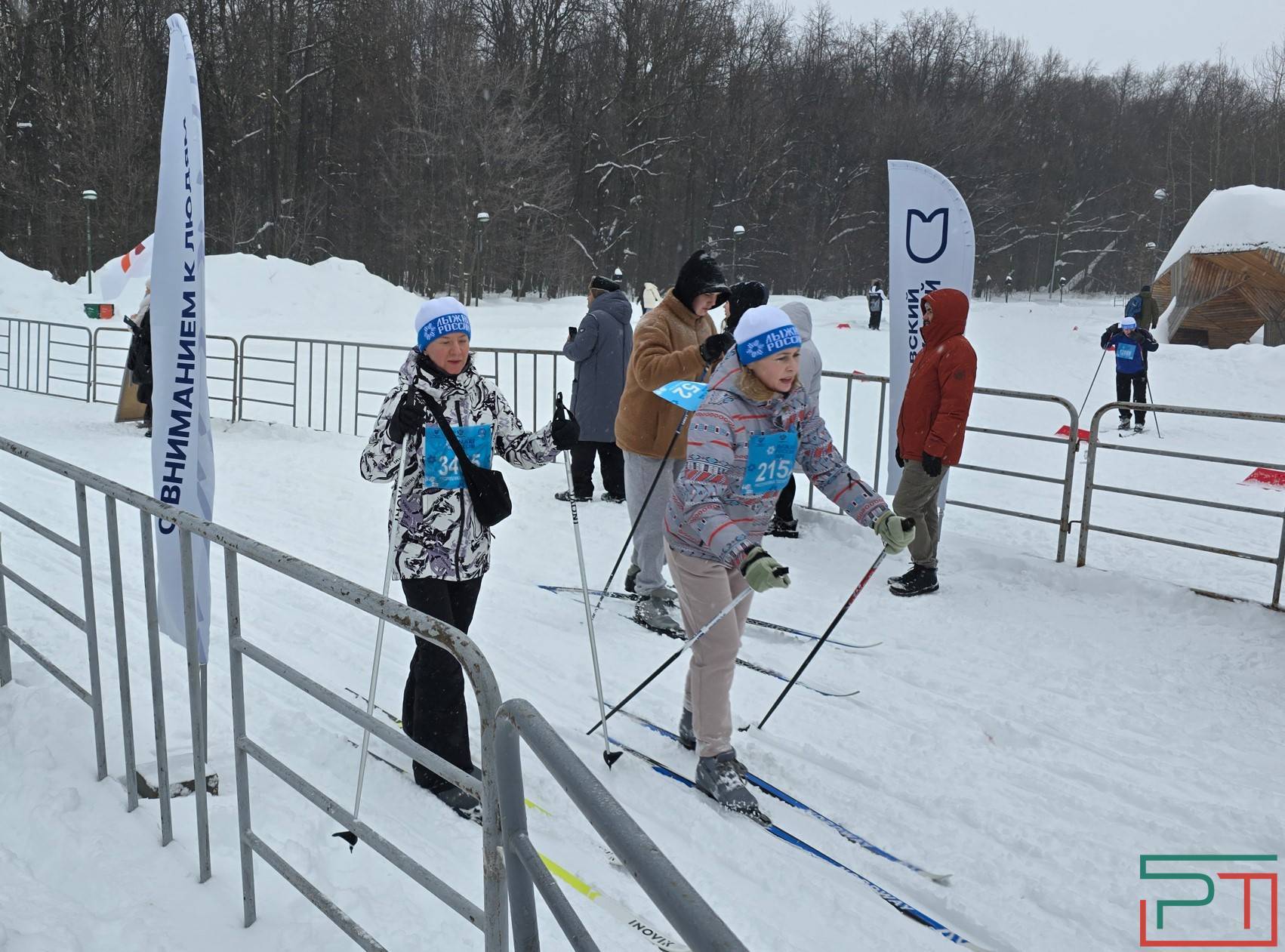 Более 20 тысяч человек приняли участие в «Лыжне России» в Казани