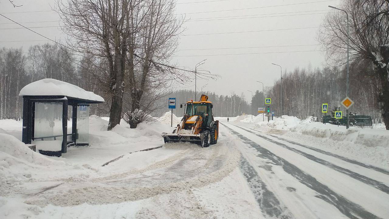 Дорожные службы Казани вывезли с улиц города 29,3 тыс. тонн снега
