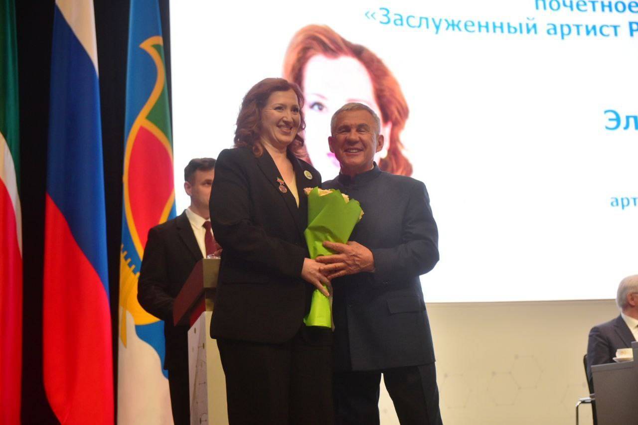 Минниханов в Челнах вручил медали «За отвагу» двум бойцам СВО