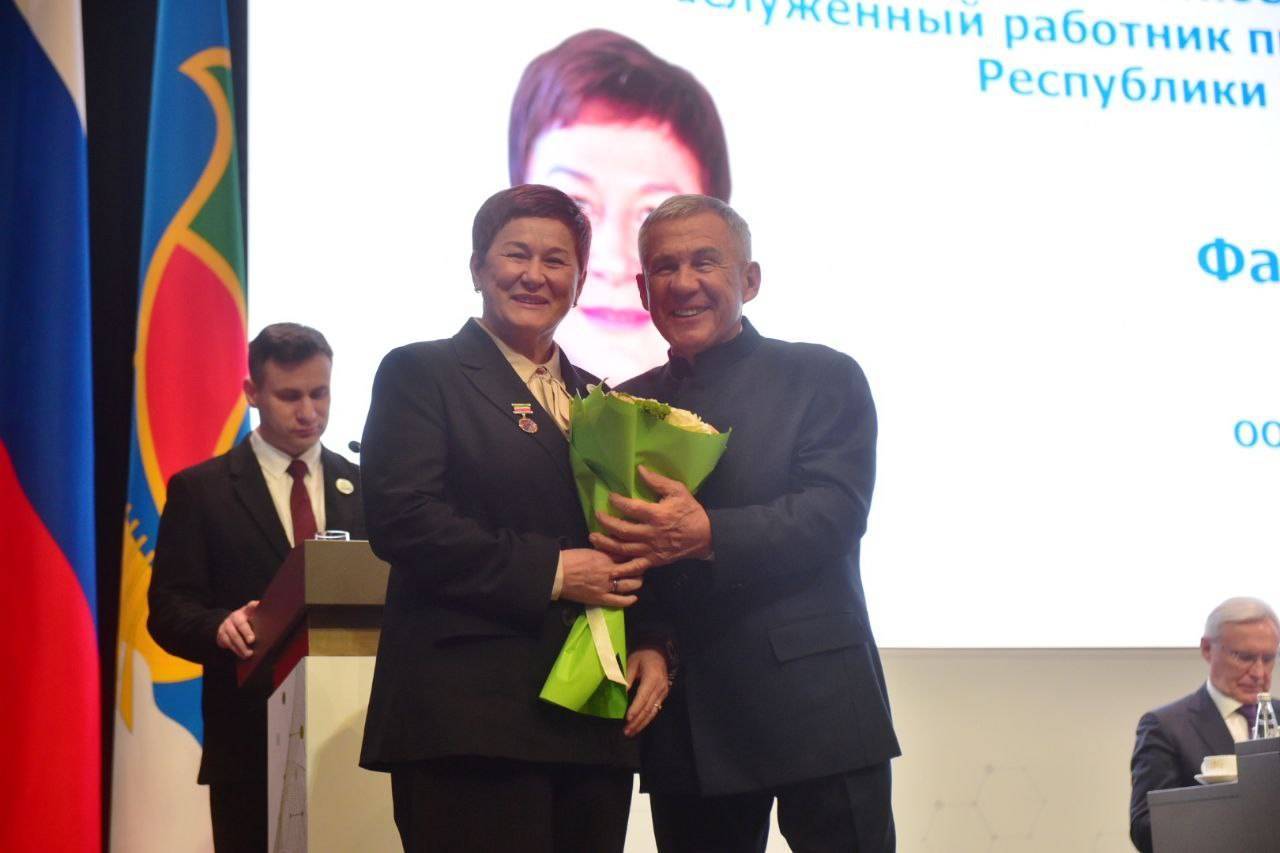 Минниханов в Челнах вручил медали «За отвагу» двум бойцам СВО