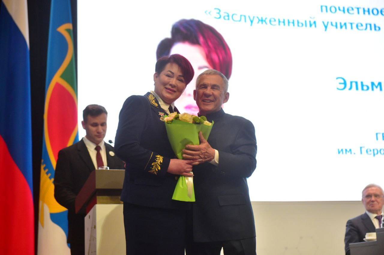 Минниханов в Челнах вручил медали «За отвагу» двум бойцам СВО