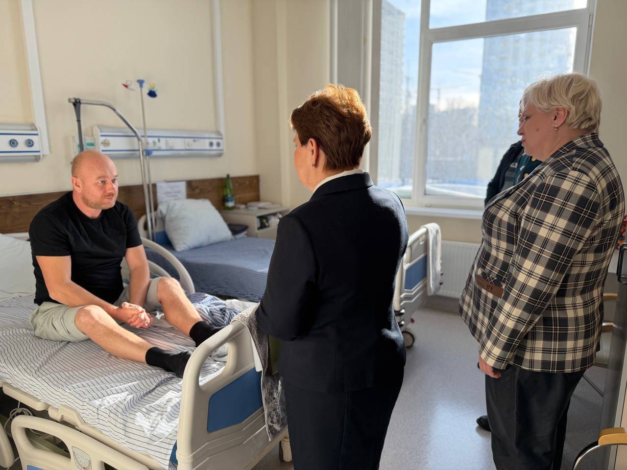 Сабурская и Галимова посетили Военный госпиталь Минобороны РФ