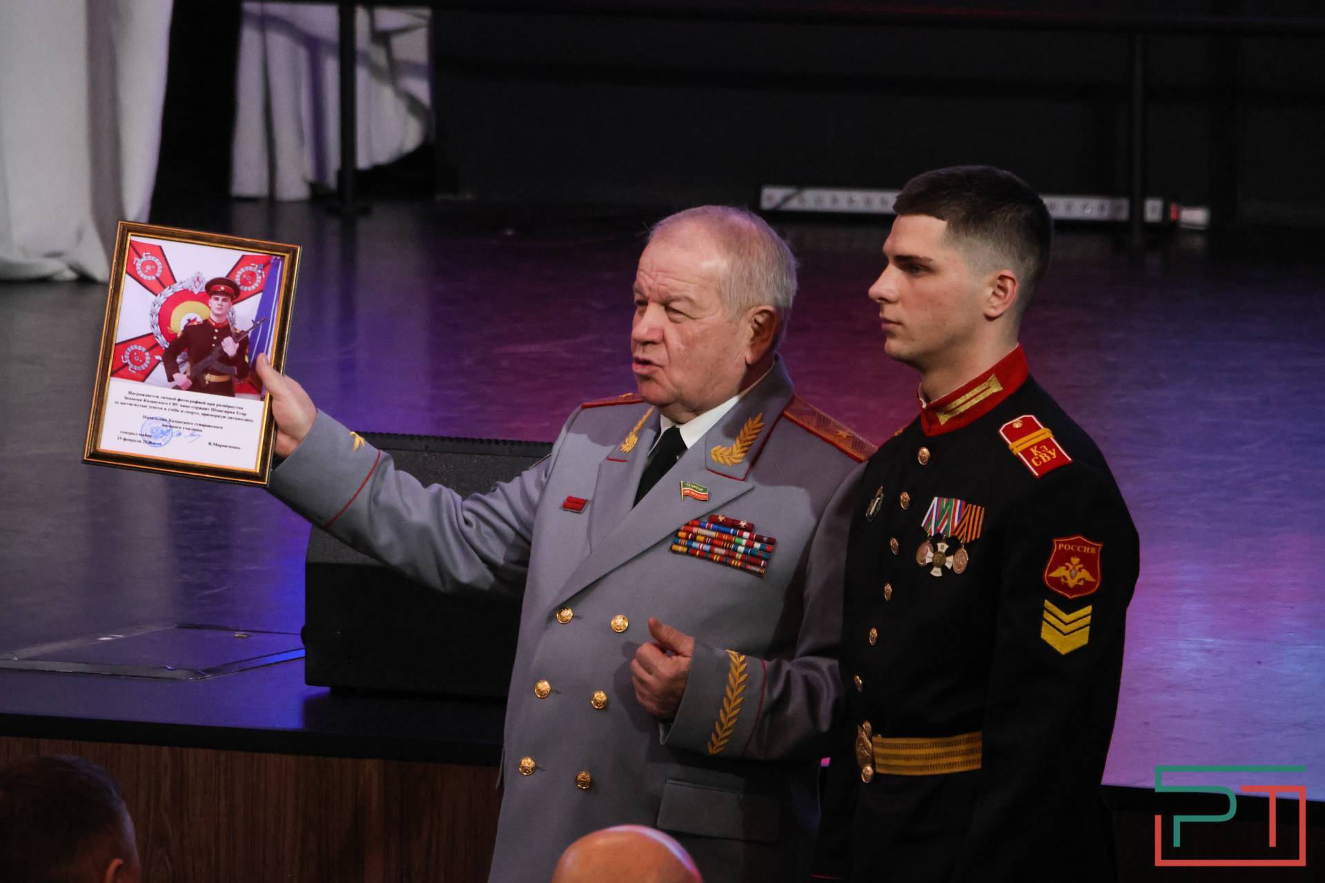 Курсантов Казанского суворовского военного училища поздравили с Днем защитника Отечества