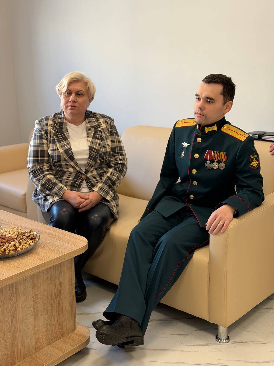 Сабурская и Галимова посетили Военный госпиталь Минобороны РФ