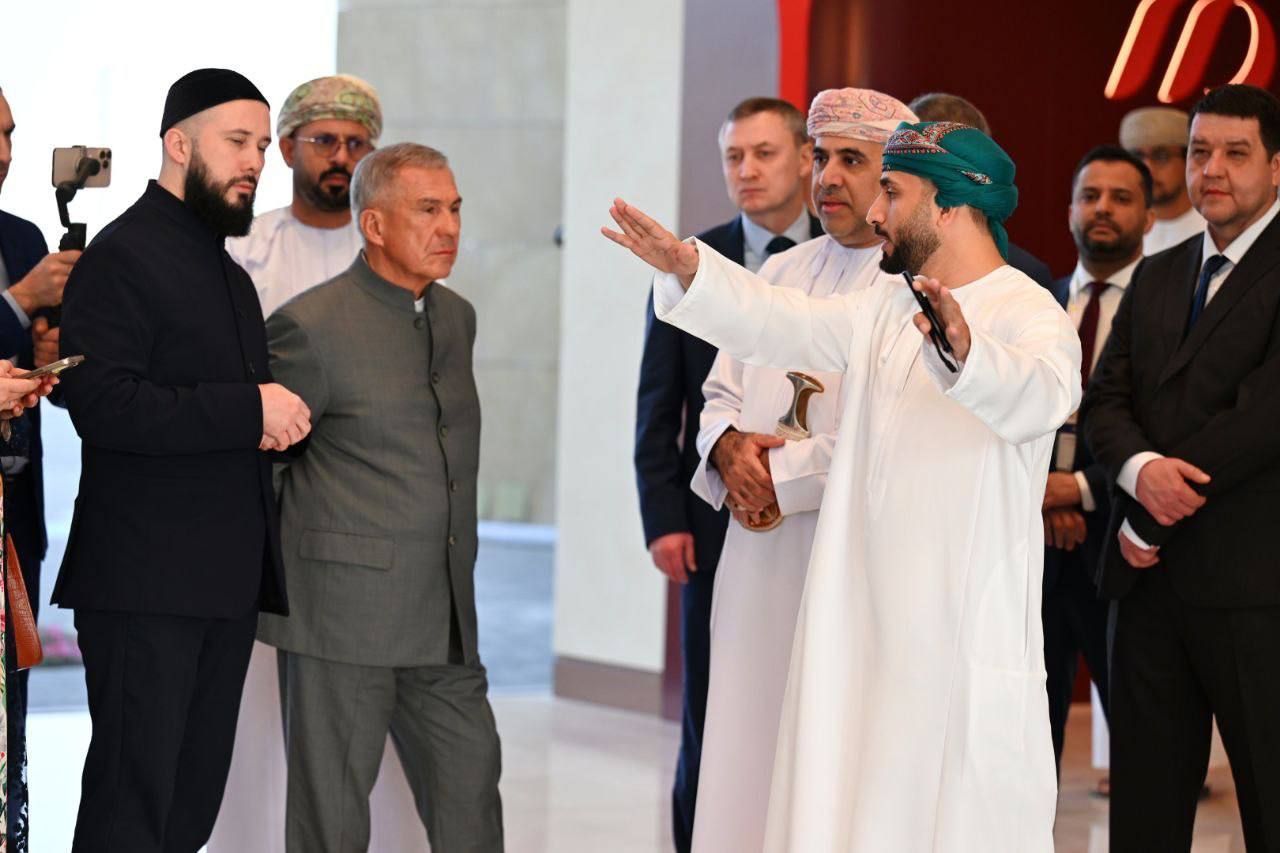 Раис Татарстана встретился с главой Минстроя Султаната Оман