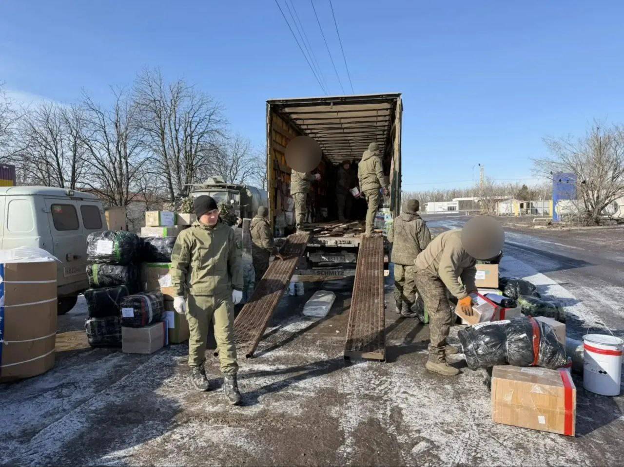 Гуманитарная миссия из Менделеевска доставила технику и посылки в зону СВО