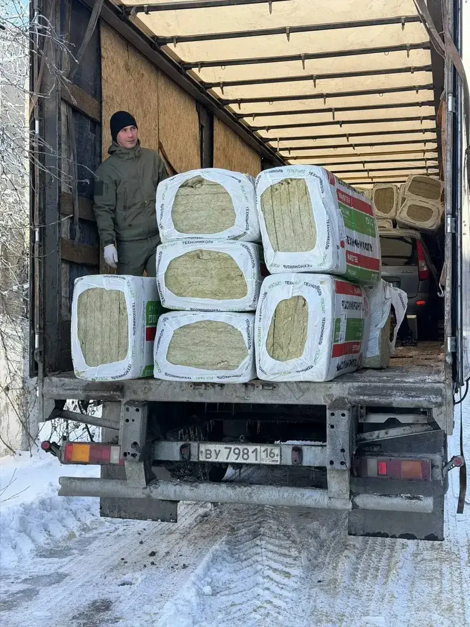 Татарстанцы привезли стройматериалы, генераторы и автомобили в Лисичанск