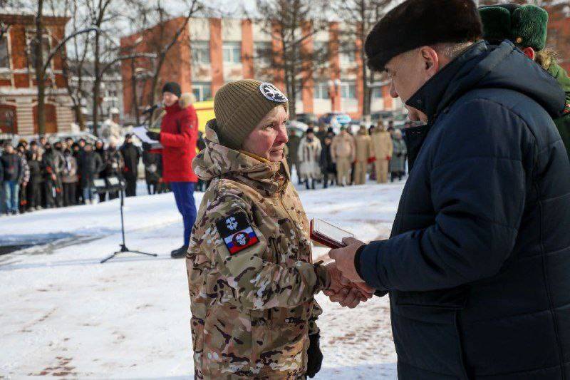 В Бугульме состоялась передача наград родственникам погибших бойцов СВО